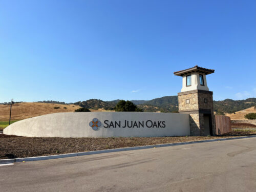 SAN JUAN OAKS ENTRY